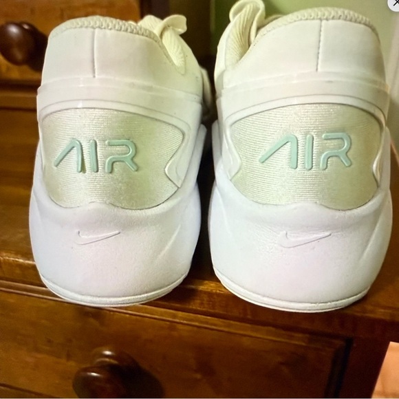 Nike Airmax women’s sneakers shoes - Picture 3 of 9